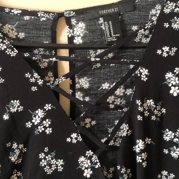 Long sleeve floral blouse - Picture 2 of 2